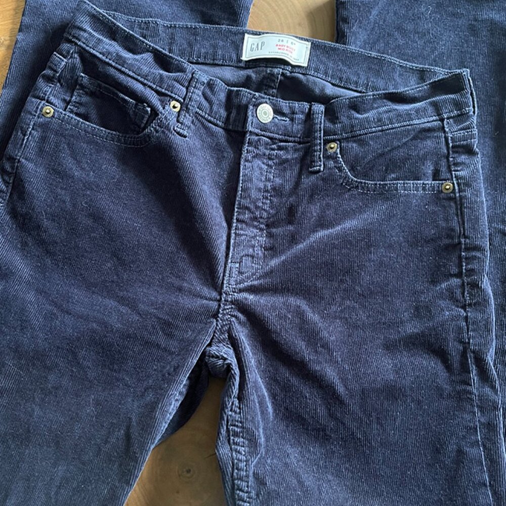 Gap Women's Mid Rise Baby Boot Corduroy Pant 28 6R